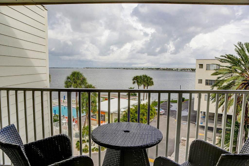 410-Gorgeous Views, Waterfront, Wifi, Pool And Close To Bucs Stadium Тампа Екстериор снимка